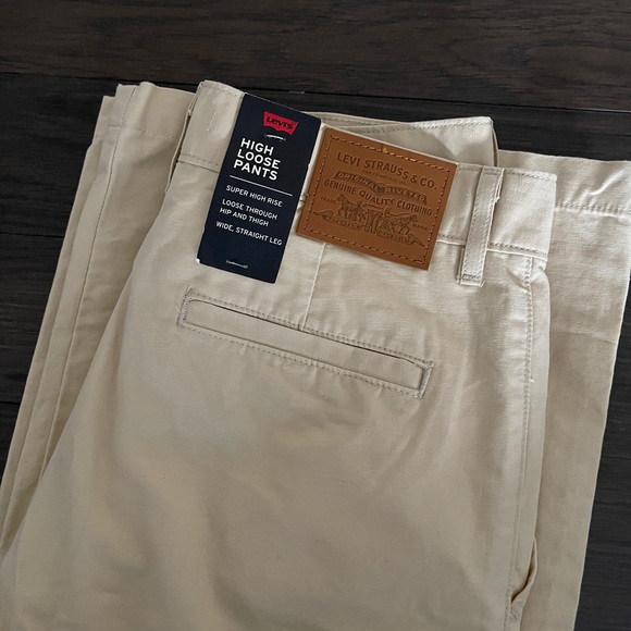 LEVIS PLEATED HIGH LOOSE KHAKI PANTS NWT - Picture 7 of 7